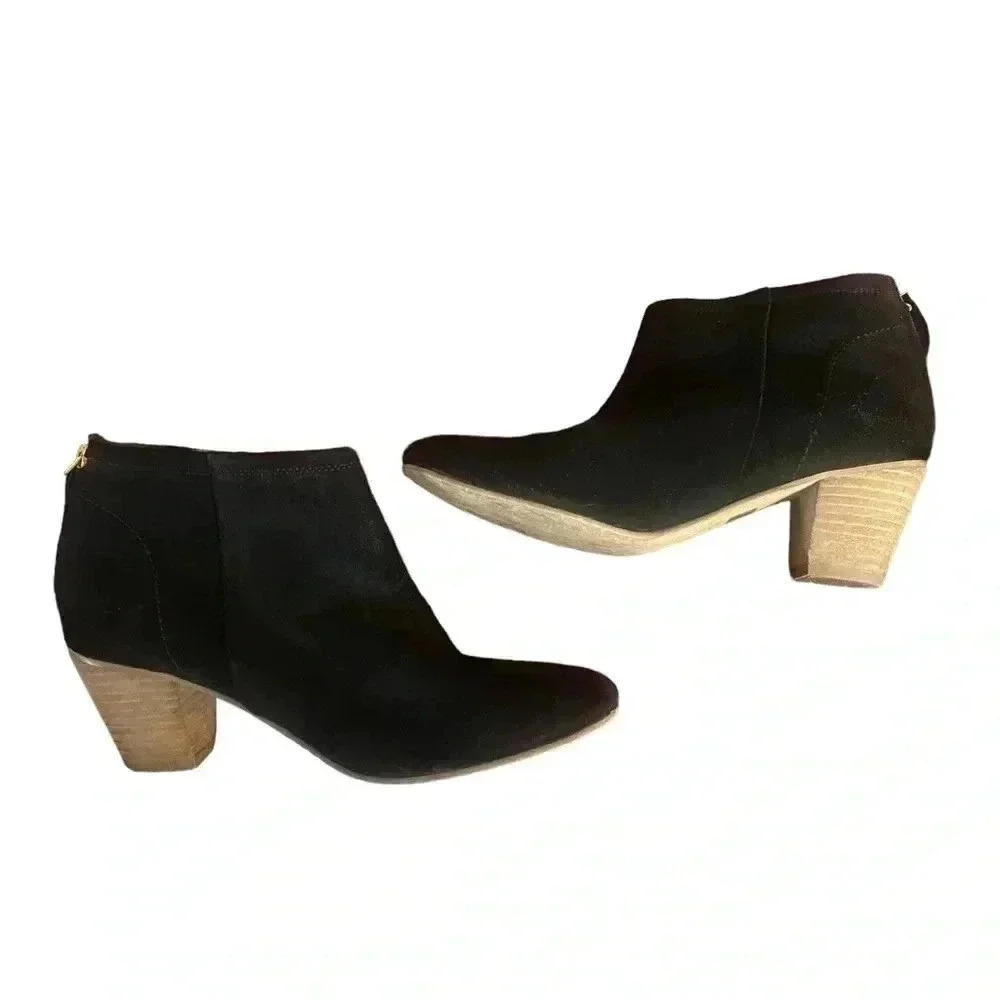 Seychelles Black Suede Bootie Size 10